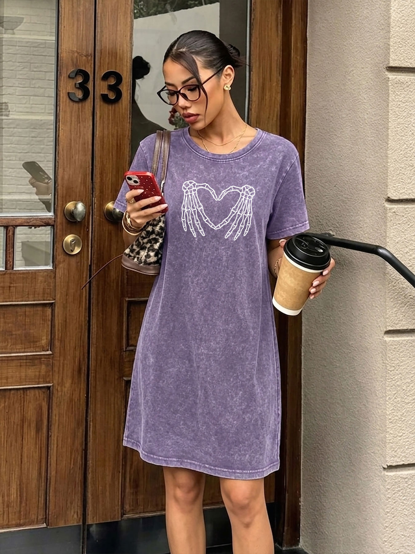 Streetwear Brand Heart - ヴィンテージ風ウォッシュ加工ダメージTシャツワンピース レディース、ファッションストリートウェアブランド、スカルとハート柄プリントワンピース